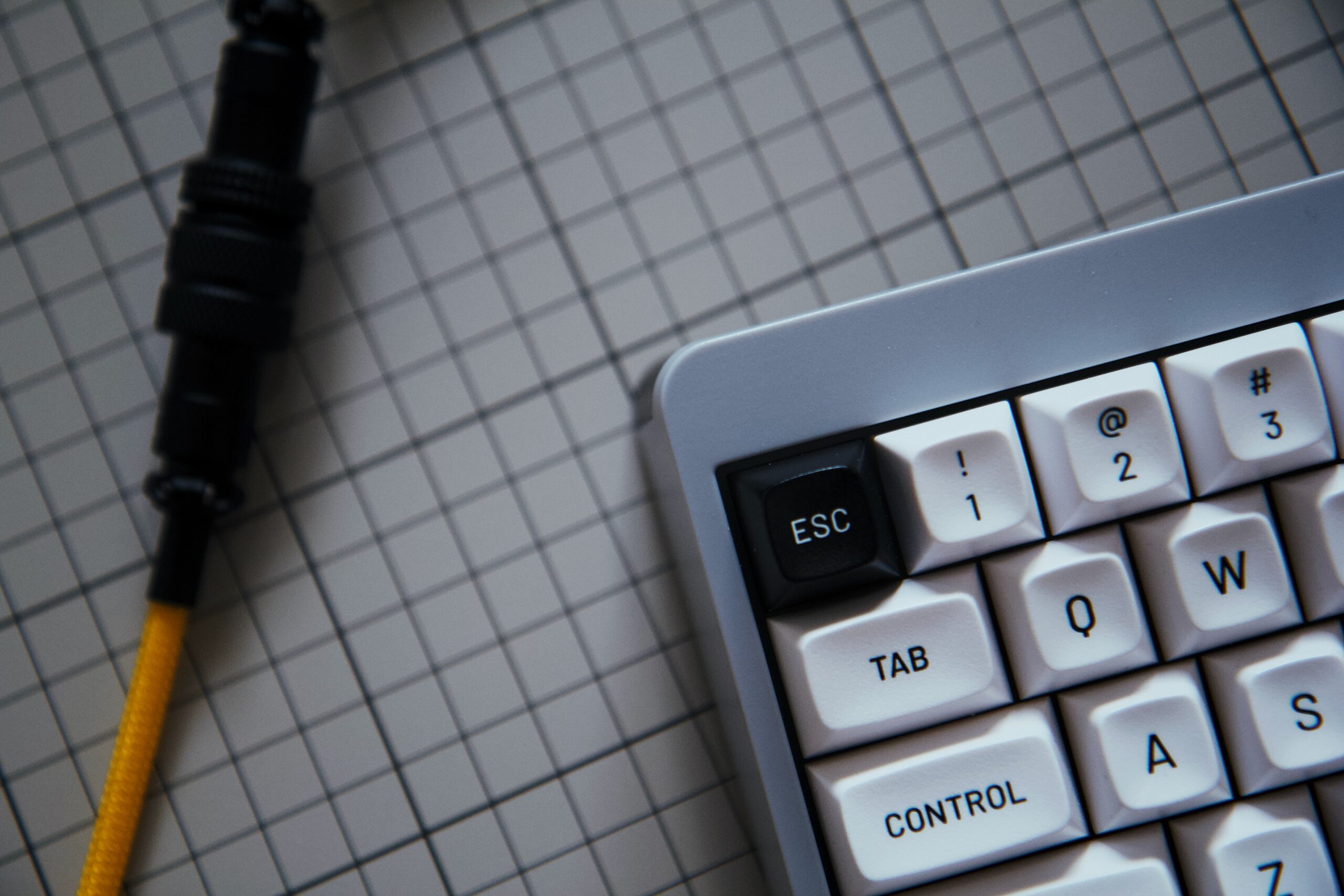 jonathan-simcoe-q8SmcBfAJkc-unsplash